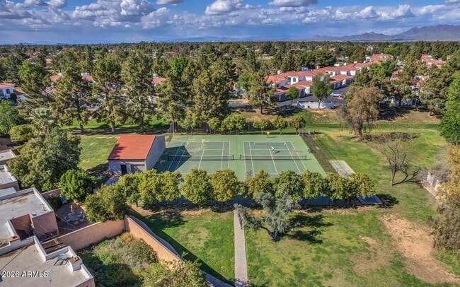 Building Photo - 7368 E Pleasant Run