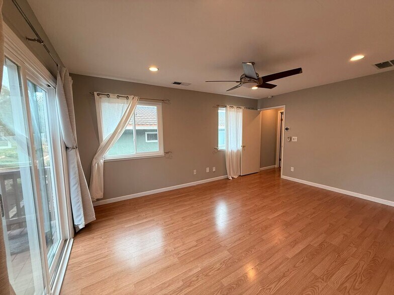 Building Photo - 4263 Croce Ct