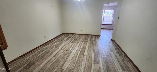Building Photo - 1392 Adabel Dr