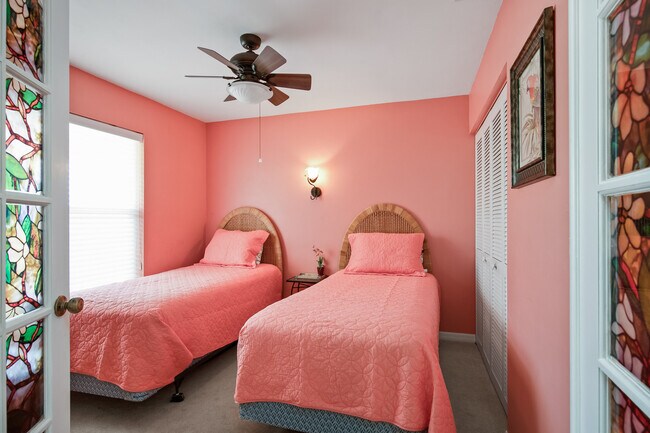 Building Photo - Mainsail III - 2 bedroom 2 bath furnished -ANNUAL RENTAL $1875-Available NOW