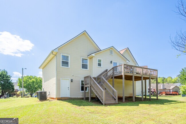 Building Photo - 18 Huntcliff Dr