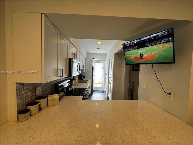 Building Photo - 3971 Coral Springs Dr