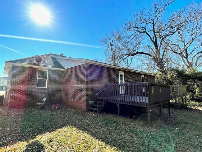 Building Photo - 1022 Cherry Hills Ct