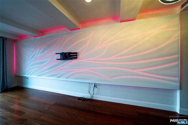 Building Photo - 600 Harbor Blvd