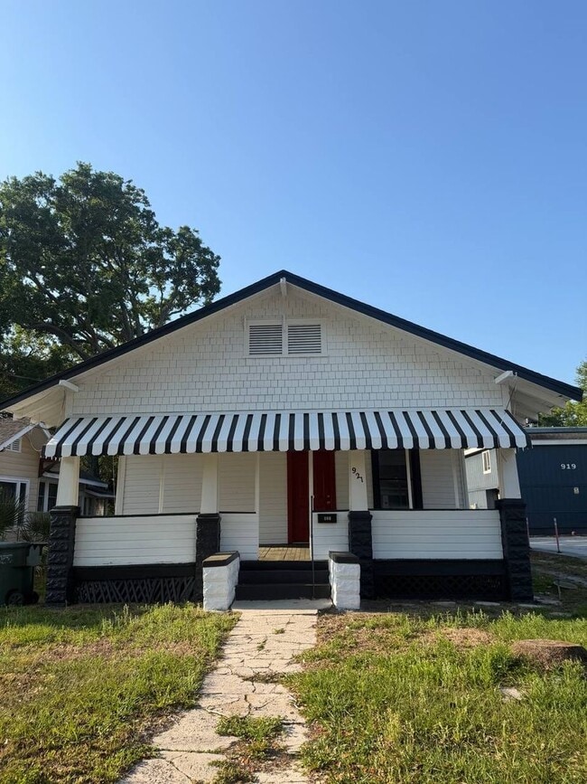 Building Photo - Orange St