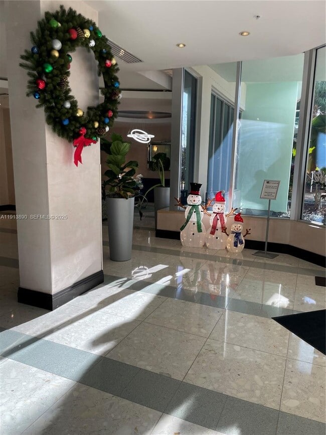 Building Photo - 3801 S Ocean Blvd