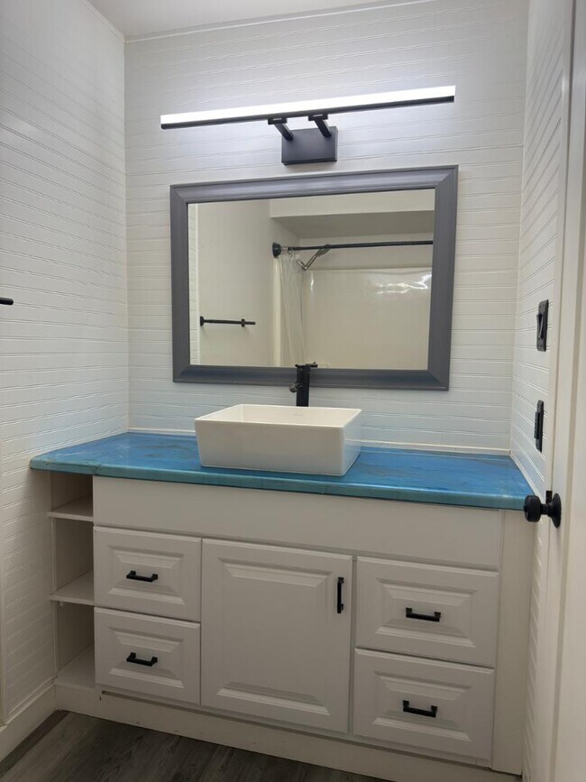 Building Photo - 17046 N 37th Ave