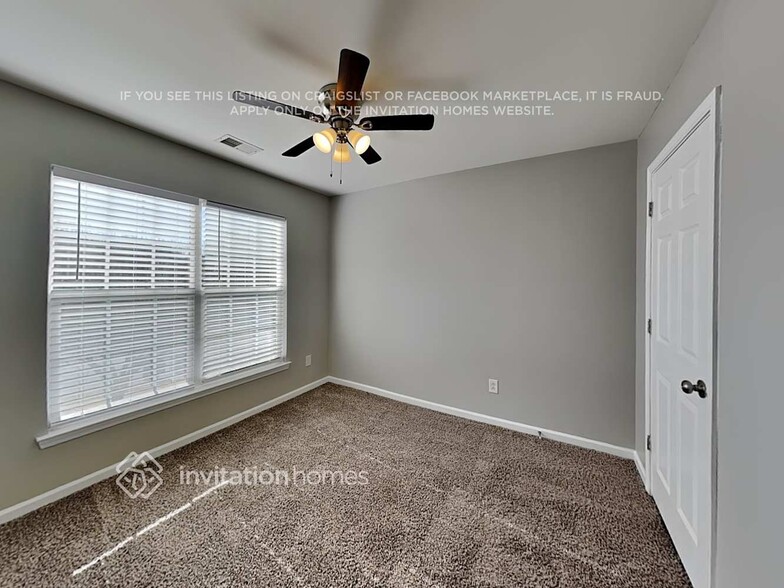 Building Photo - 196 Markham Dr