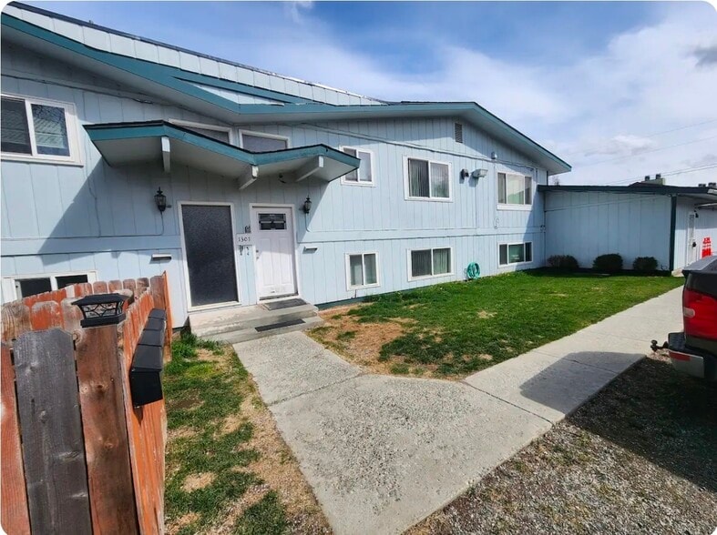 Building Photo - 1301 W 42nd Ave