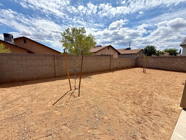 Building Photo - Gorgeous 2025 Built 3 Bedroom 2 Bath Home! *HOME IS CURRENTLY OCCUPIED, PLEASE DO NOT DISTURB THE...