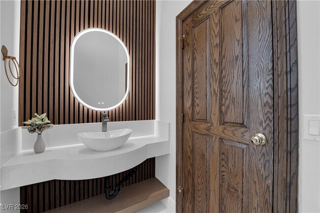 Building Photo - 2513 Wimbledon Dr