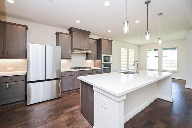 Building Photo - 21827 Erskine Peaks Pl