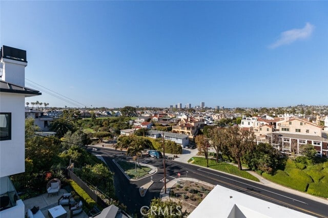 Building Photo - 314 Dahlia Pl