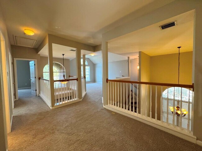 Building Photo - 5305 Tamango Way