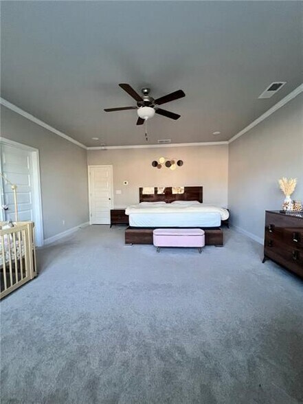 Building Photo - 2085 Manor Pointe Dr
