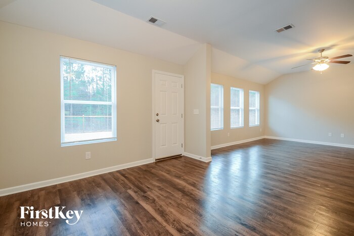 Building Photo - 771 Deerwood Dr