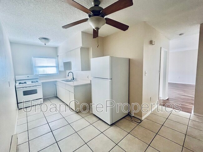 Building Photo - 1725 5th St N