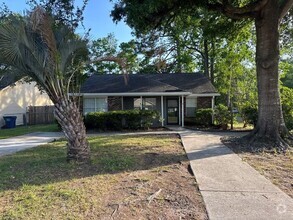 Building Photo - 201 Birmingham Dr