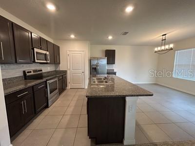 Building Photo - 4965 NE 14th Pl