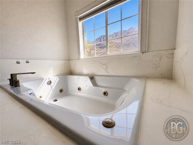 Building Photo - 764 Benedict Dr