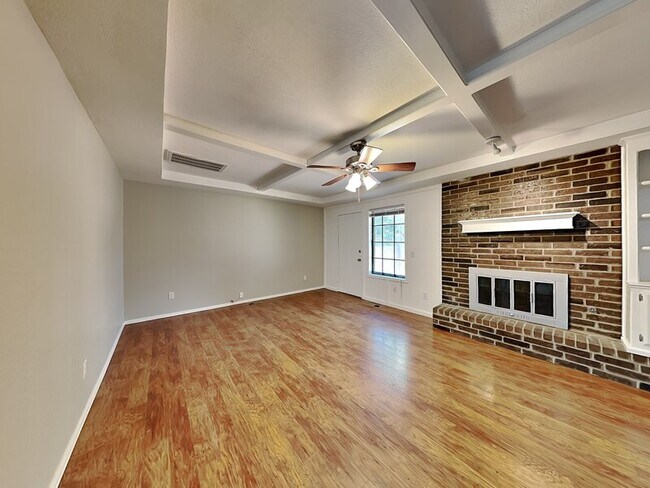 Building Photo - 1817 Tim Dr