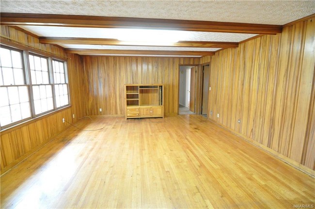Building Photo - 5758 Carriage Hills Dr