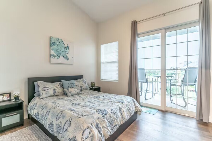 Building Photo - 3260 Mangrove Point Dr