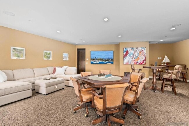 Building Photo - 208 Alicia Way