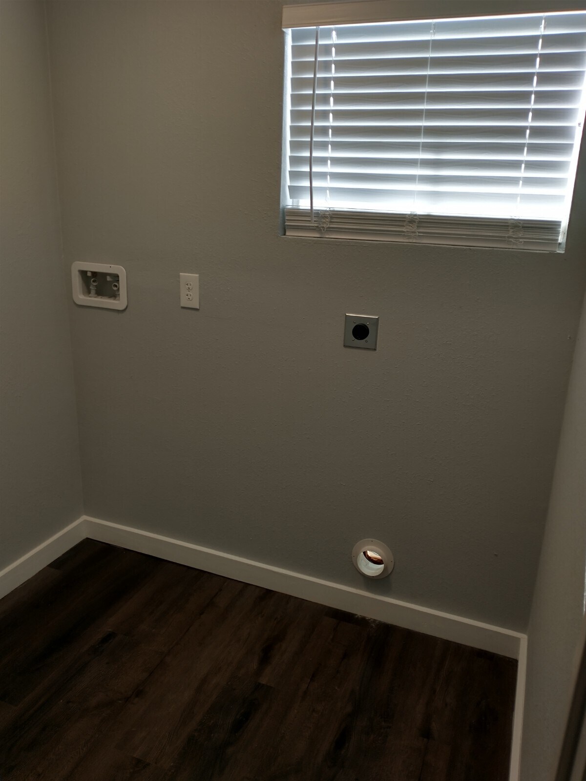 Washer Dryer Included - 614 Barberry St