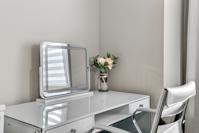 Building Photo - 11903 NE 109th Wy