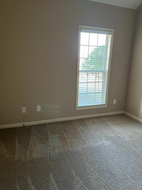 Building Photo - 132 St Margrit Cir