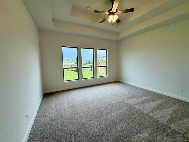 Building Photo - 31019 Sun Vly Dr