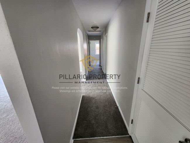 Building Photo - Newly Renovated, 3 Bedroom, 1 Bathroom Hom...