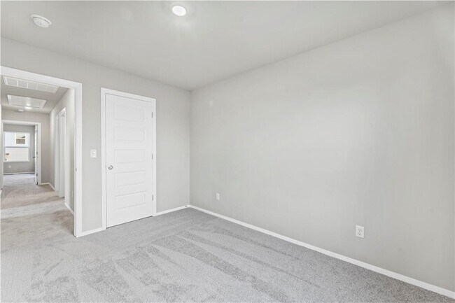 Building Photo - 6814 Memphis