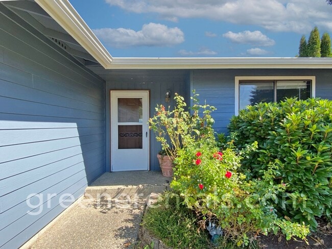 Building Photo - Coming Soon! 3BR 1.75BA Rambler in Olympia...