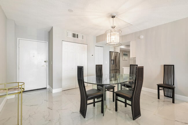 Building Photo - 3450 S Ocean Blvd