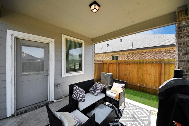 Building Photo - 5312 Cascade Ct