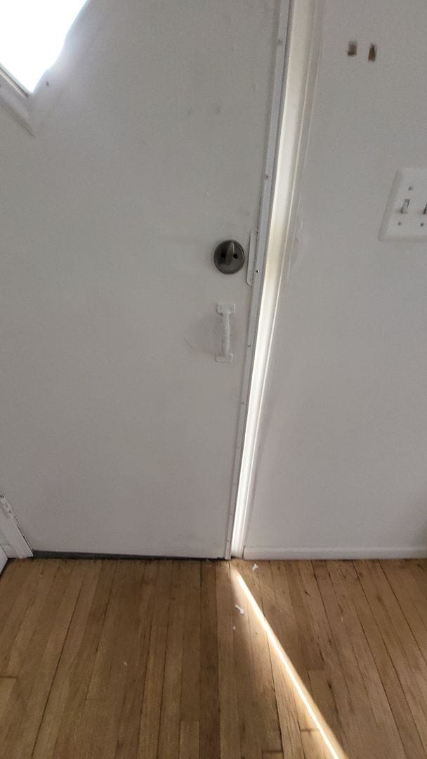 Building Photo - Move-In Ready 2BR/2BA with Garage – Great Location