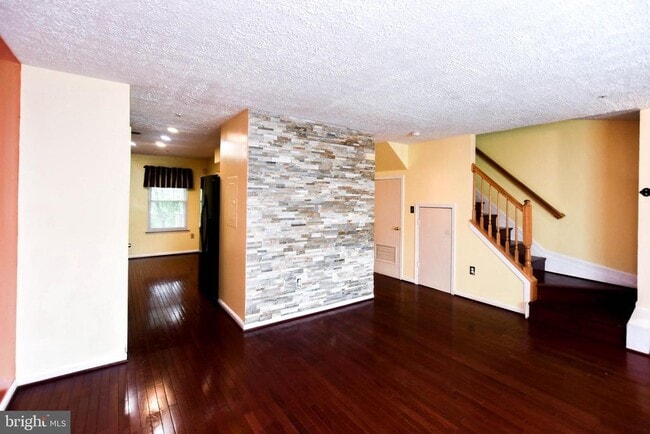 Building Photo - 7234 Tamo Ct
