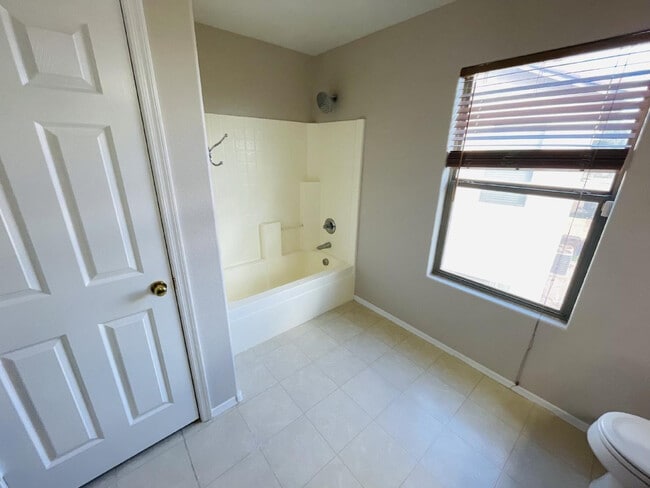 Building Photo - 45811 W Amsterdam Rd