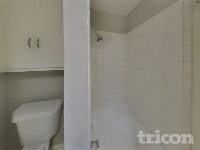 Building Photo - 3240 Springwood Ln