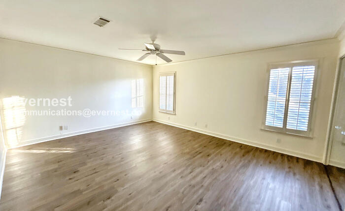 Building Photo - 107 Westover Park Ct