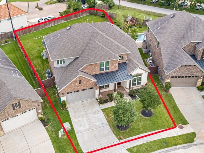 Building Photo - 24910 Meadowthorn Crest Ln