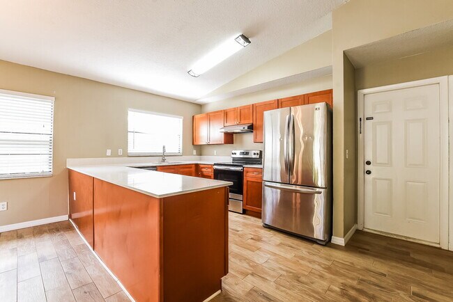 Building Photo - 1345 Bridlebrook Dr