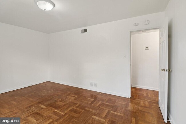 Building Photo - 500 Tennessee Ave NE