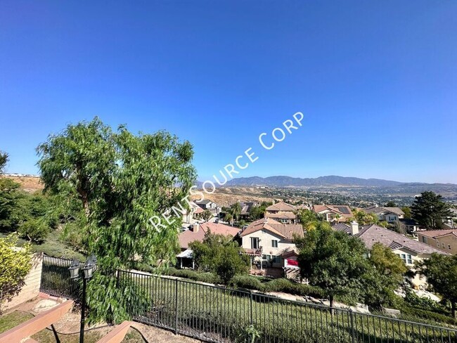 Building Photo - 28479 Falcon Crest Dr