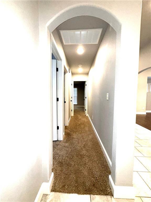 Building Photo - 4504 SW Plumley Ave