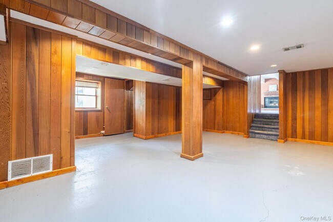 Building Photo - 67 Malvern Ln