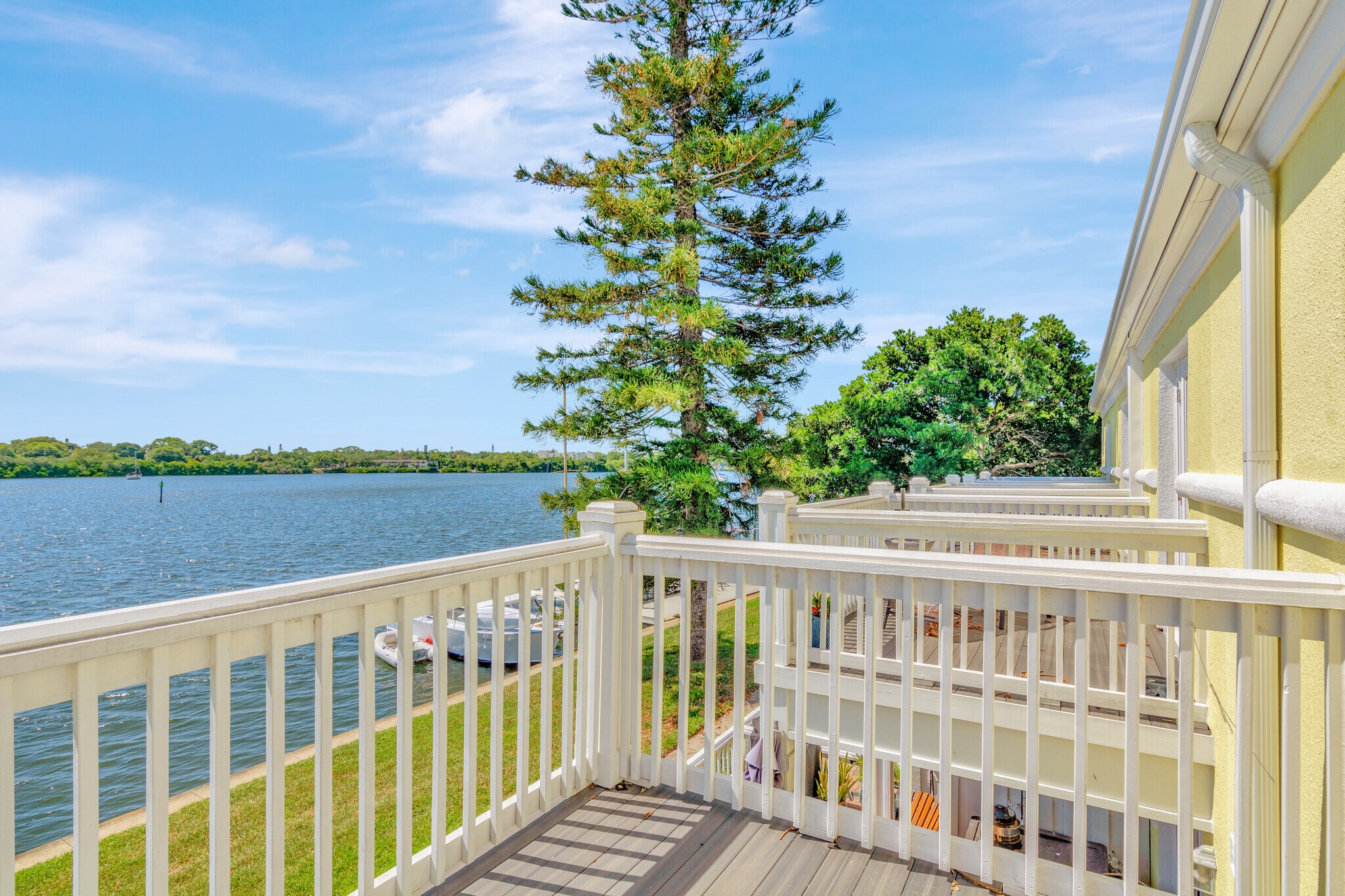 Building Photo - 3743 Pompano Dr SE