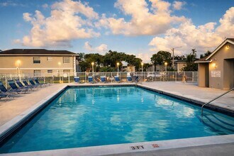 Building Photo - 422 NE 210th Cir Terrace